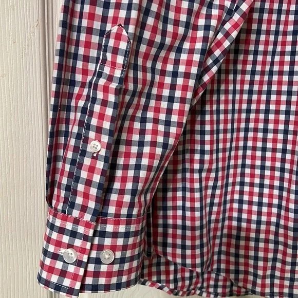 Casual Button Down by Croft & Barrow - Picture 6 of 7